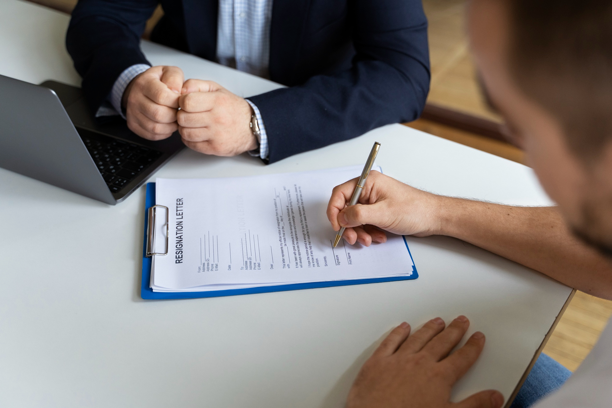 Abogados especializados en residencias